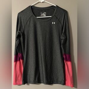 UNDER ARMOUR size MEDIUM Dark Gray and Pink Long Sleeve Active Wear Shirt